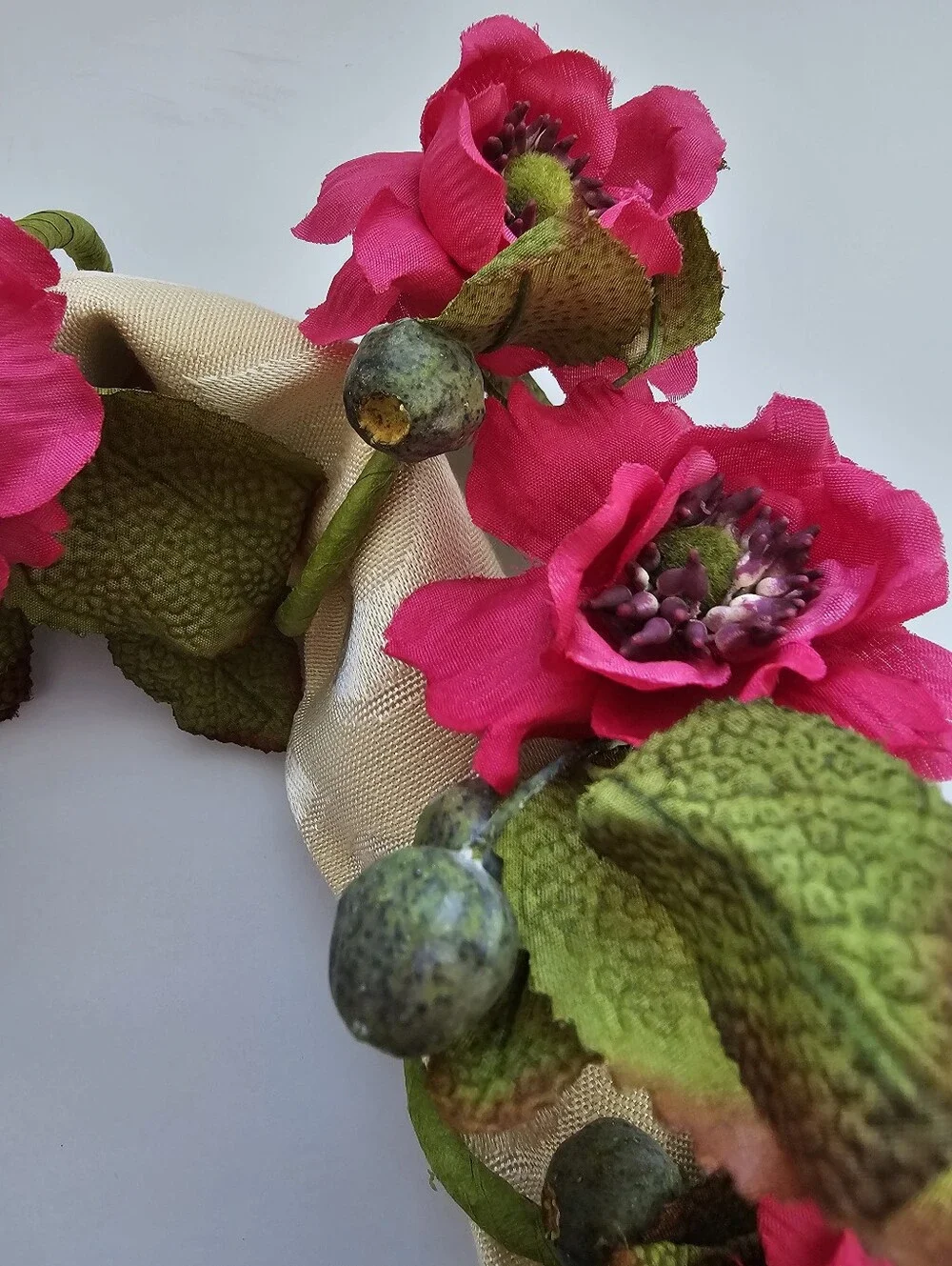 Set of 8 Hot Pink Silk Flower Napkin Rings – Floral Garden Table Decor